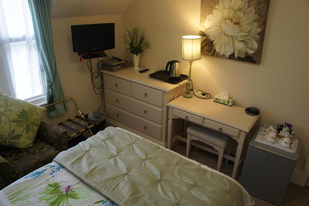 Amazon Guest House Oxford Phòng bức ảnh